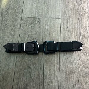 B low the belt